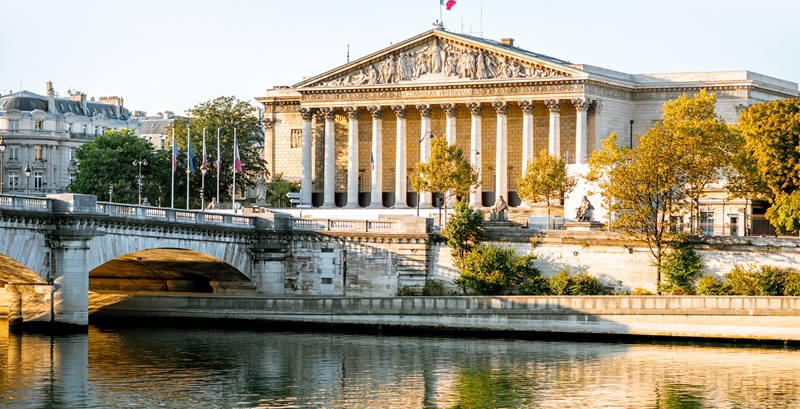 flèche haut hausse assurance vie